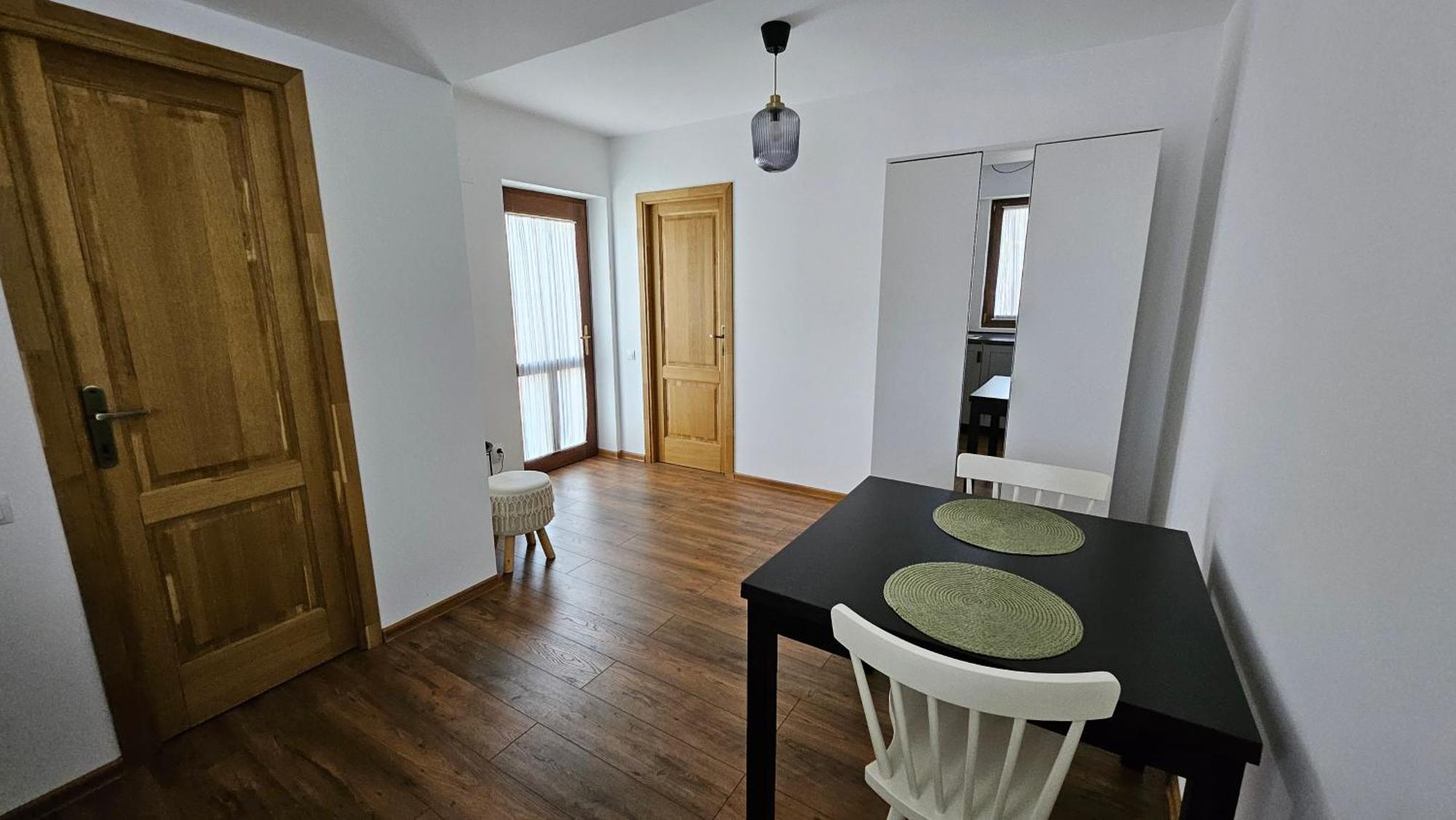 Old Town Apartament Apartment Targoviste Ngoại thất bức ảnh