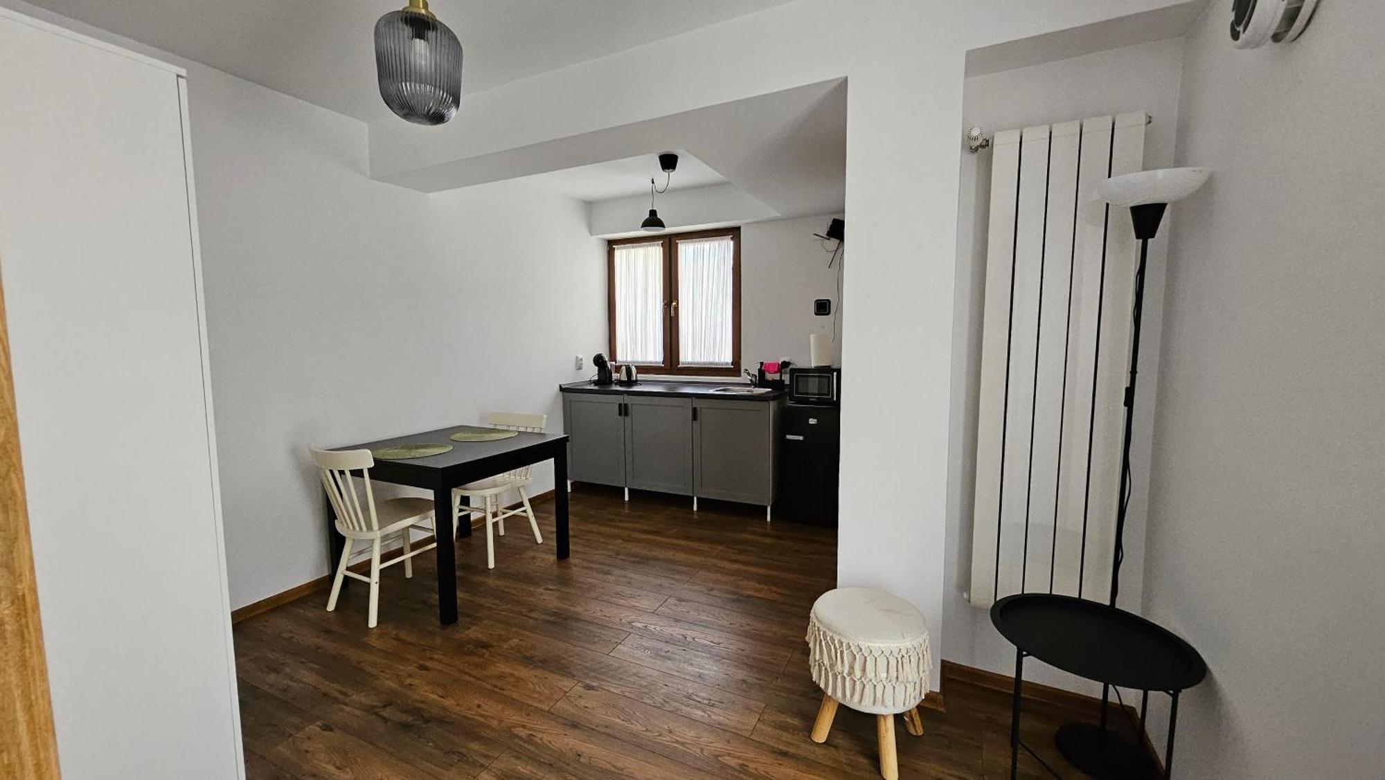 Old Town Apartament Apartment Targoviste Ngoại thất bức ảnh